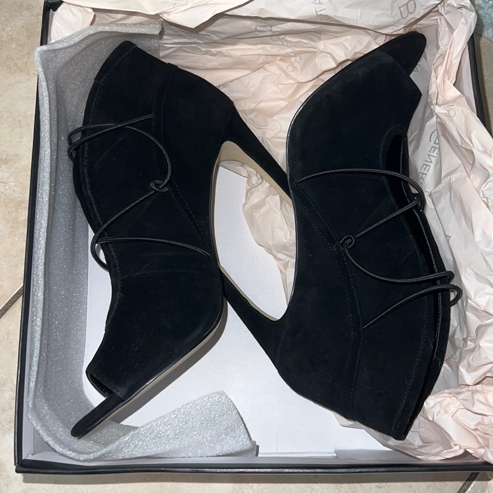 NWT BCBGeneration Heels Size 7.5